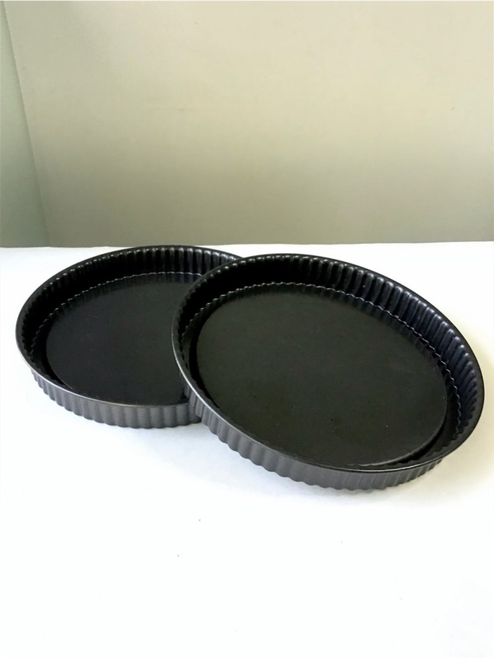 The Pampered Chef Torte Tart Quiche Pans 10” Round Fluted Non-Stick Set of 2